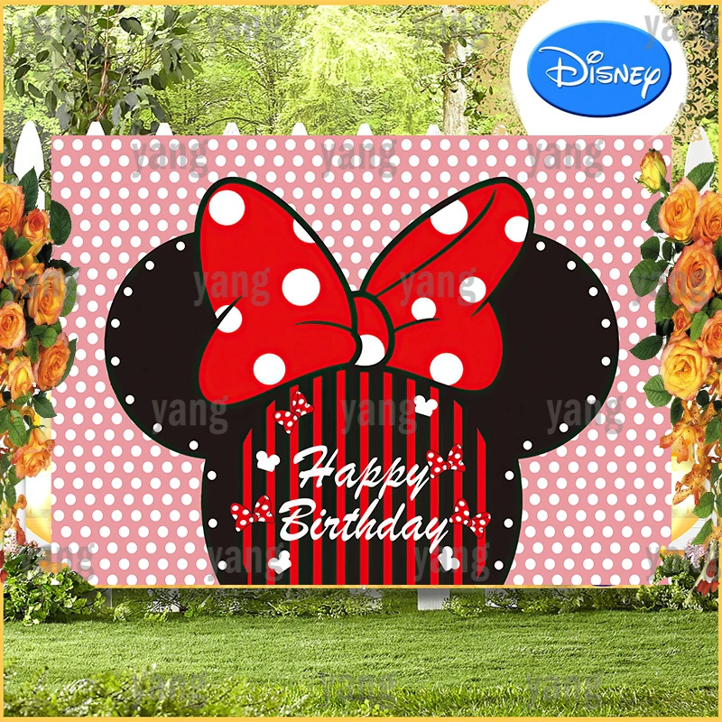 Bạn yêu thích nhân vật hoạt hình Minnie Mouse? Hãy thưởng thức bức tranh tường đáng yêu này với hình ảnh Minnie Mouse độc đáo tại cửa hàng của chúng tôi. Được làm từ chất liệu cao cấp và kỹ thuật in ấn chất lượng cao, bức tranh tường đầy màu sắc sẽ mang đến cho phòng của bạn một không gian sống động và tinh tế.