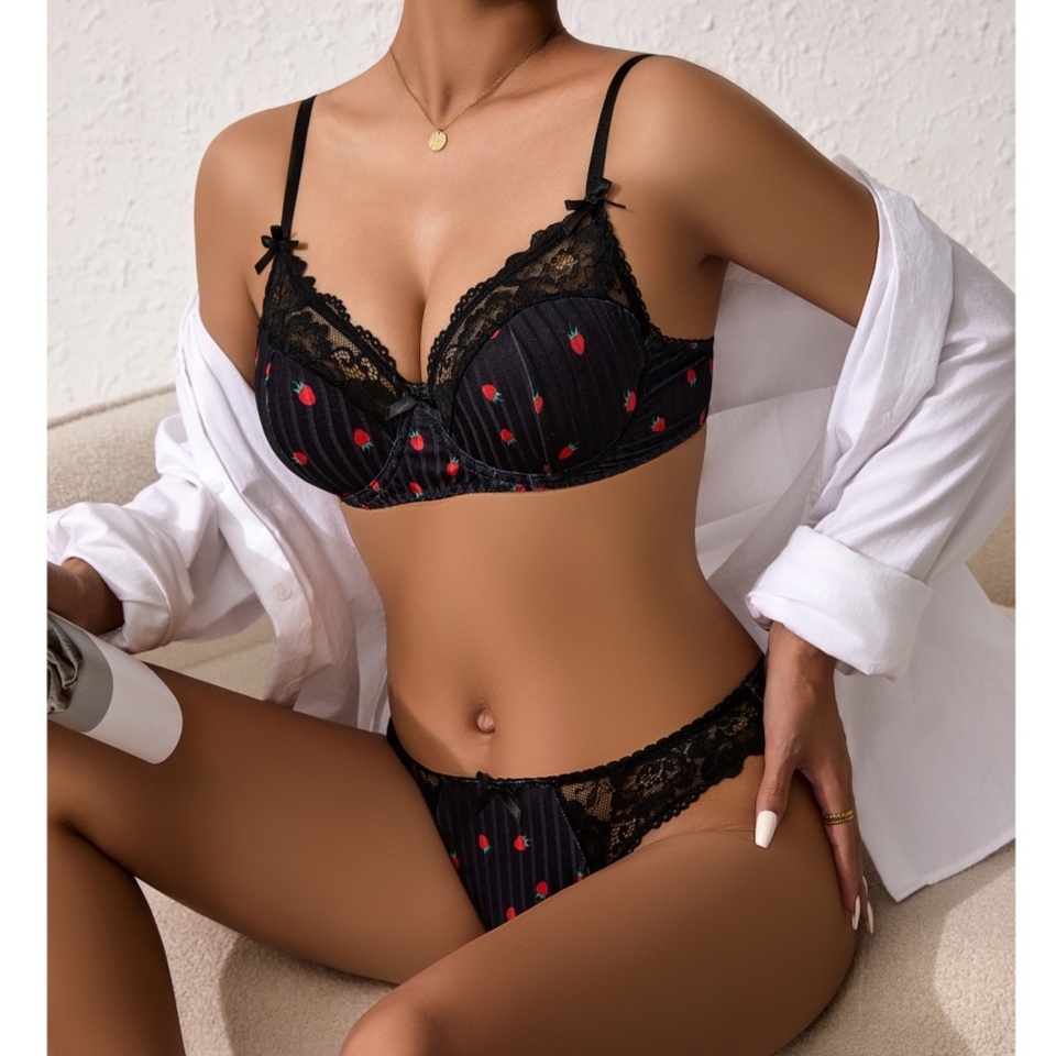 Krasapt Romantic Strawberry Printing Bilizna Sets Fancy Lace Bows Patchwork Bras And Panties Outfits Sexy Erotic Fairy Set