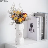 Creative Dice Shape Ceramic Vase Desk Decoration Flower Arrangement Artificial Flowers Decorative Vases Room Aesthetic Decor 2