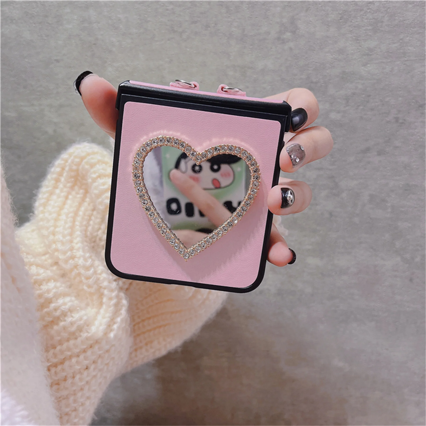 Glitter Crystal Rhinestone Mirror Pearl Bracelet Case for Samsung Galaxy Z Flip 6 5G Zflip6 Z Flip3 Flip4 Flip 5 Cover phone case mirror bracket case