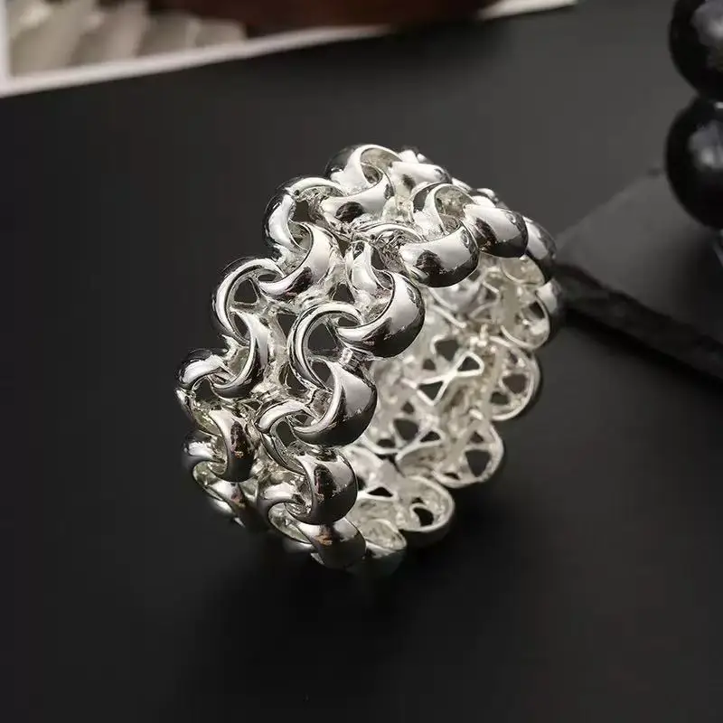Women's Vintage Floral Pendant Necklace - Unique Gothic Costume Jewelry Accessory
