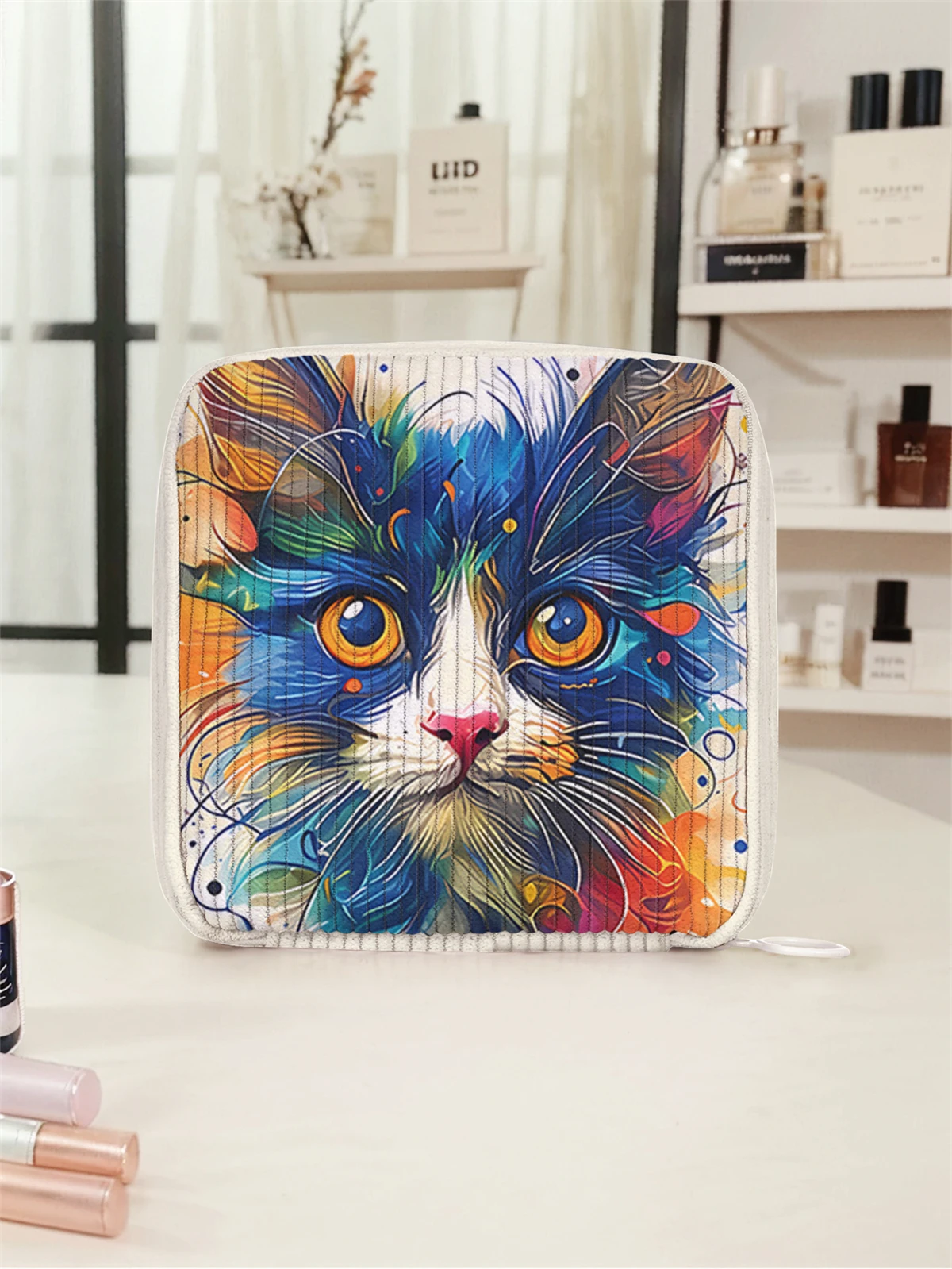 Cartoon cat pattern printed sanitary napkin storage bag, women's lightweight tissue bag, sanitary tissue bag