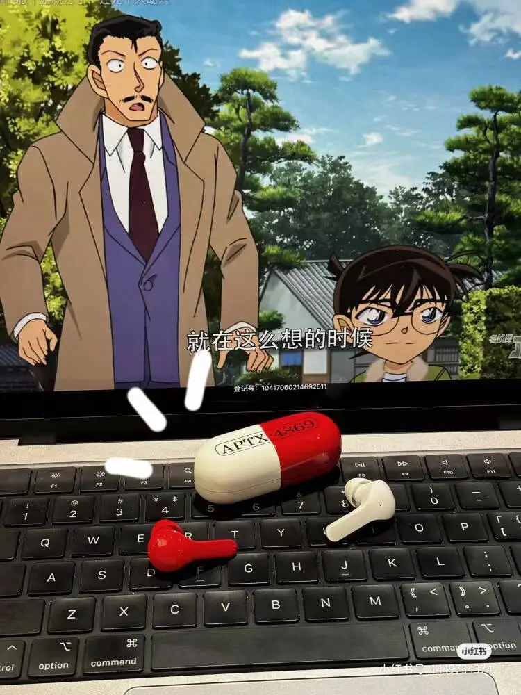

2023 Detective Conan Anime Case Closed Aptx-4869 Anime Figure Edogawa Konan Pill Wireless Bluetooth Earphones Collectable