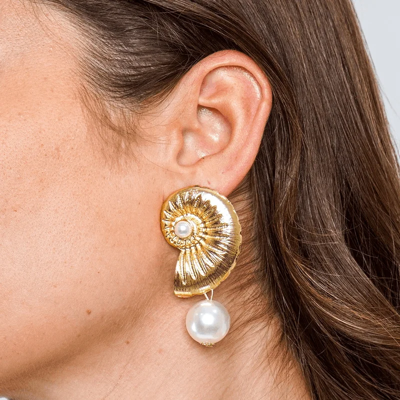 Punk Big Pearl Pendant Texture Shell Dangle Earrings Conch Sea Snail Studs White Beads Designer Vintage Lightweight Ear Jewelry