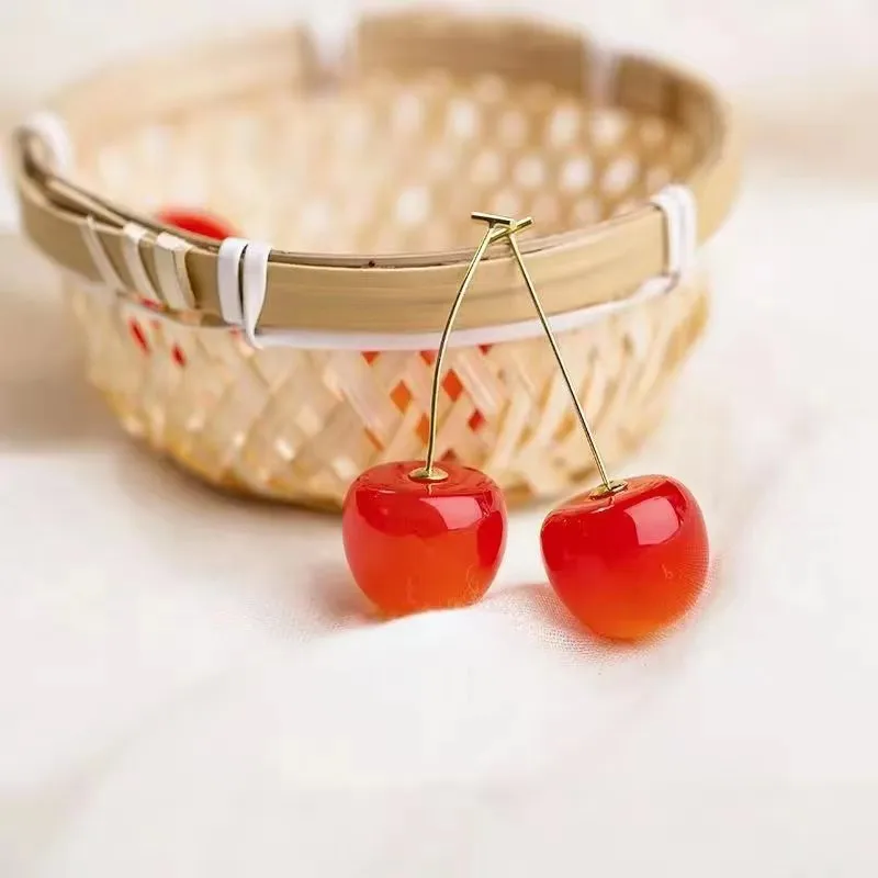 Rote Imiatiom Kirsche baumelnde Ohrringe für Frauen, trendige süße Acryl-Tropfenohrringe, süßer Obstschmuck, Hochzeits-Party-Zubehör – Detail 6