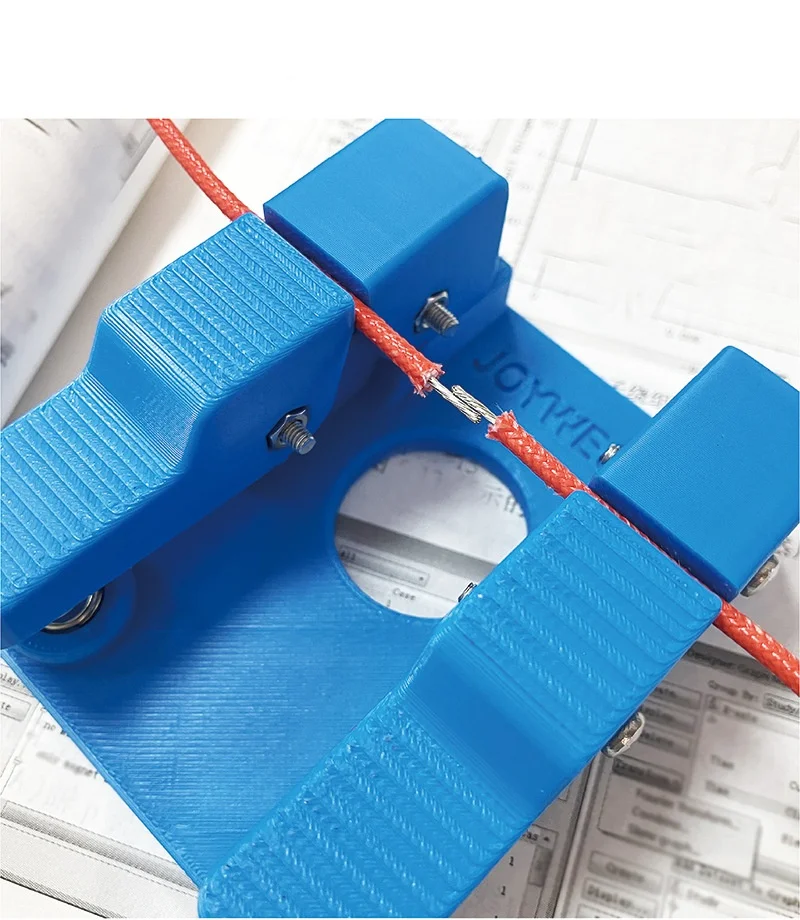 Mini wire clip holding the workbench PCB circuit board wiring maintenance tool for welding wire fixing