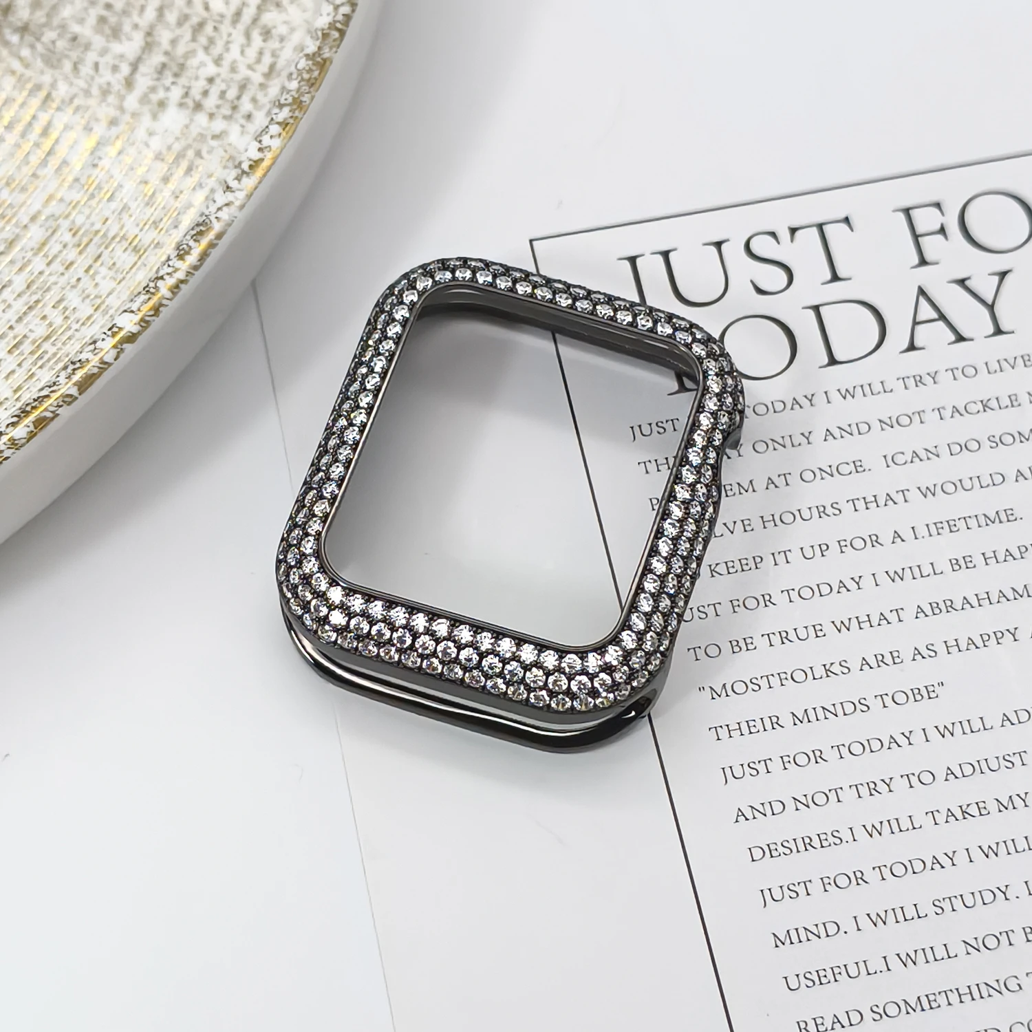 Luxury Zircon Bracelet with Fashionable Copper Metal Strap