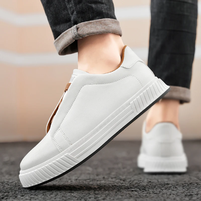 Men's Korean plus size casual shoes four seasons new soft sole student white board shoes flat shoes comfort outdoor walking shoe 4