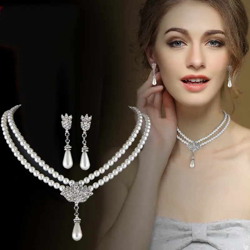 

Женский комплект из колье и серёг, с жемчугом