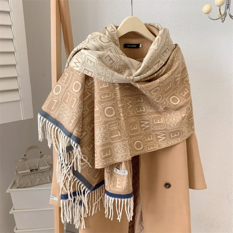 

New Alphabet Cashmere Scarf Women Double Sided Warm Tassels Lady High Grade Feeling Luxury Shawl Winter Scarves Jacquard Poncho