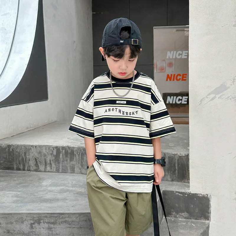 

Fashion Brand Boys' StripesTSummer T-shirt2024New Western Style Children's Short Sleeve Clothes Medium and Big Children's Loose