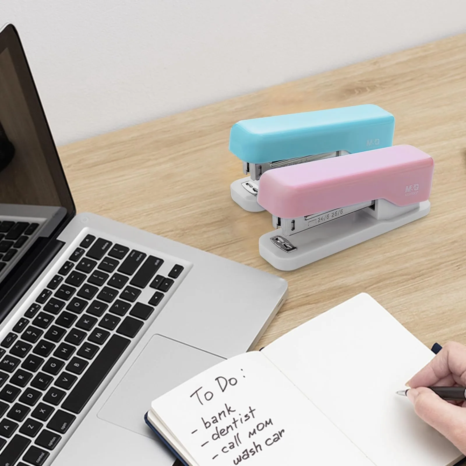 M&G 1pc Stapler 12# Labor Saving Portable Durable Desktop Stapler Office Supplies Tiny Cute Macaroon Green/Pink/Blue