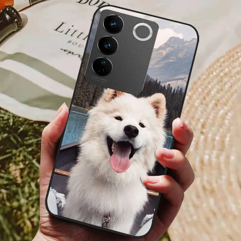 Sleek Black Silicone Phone Case - Durable TPU Protective Cover