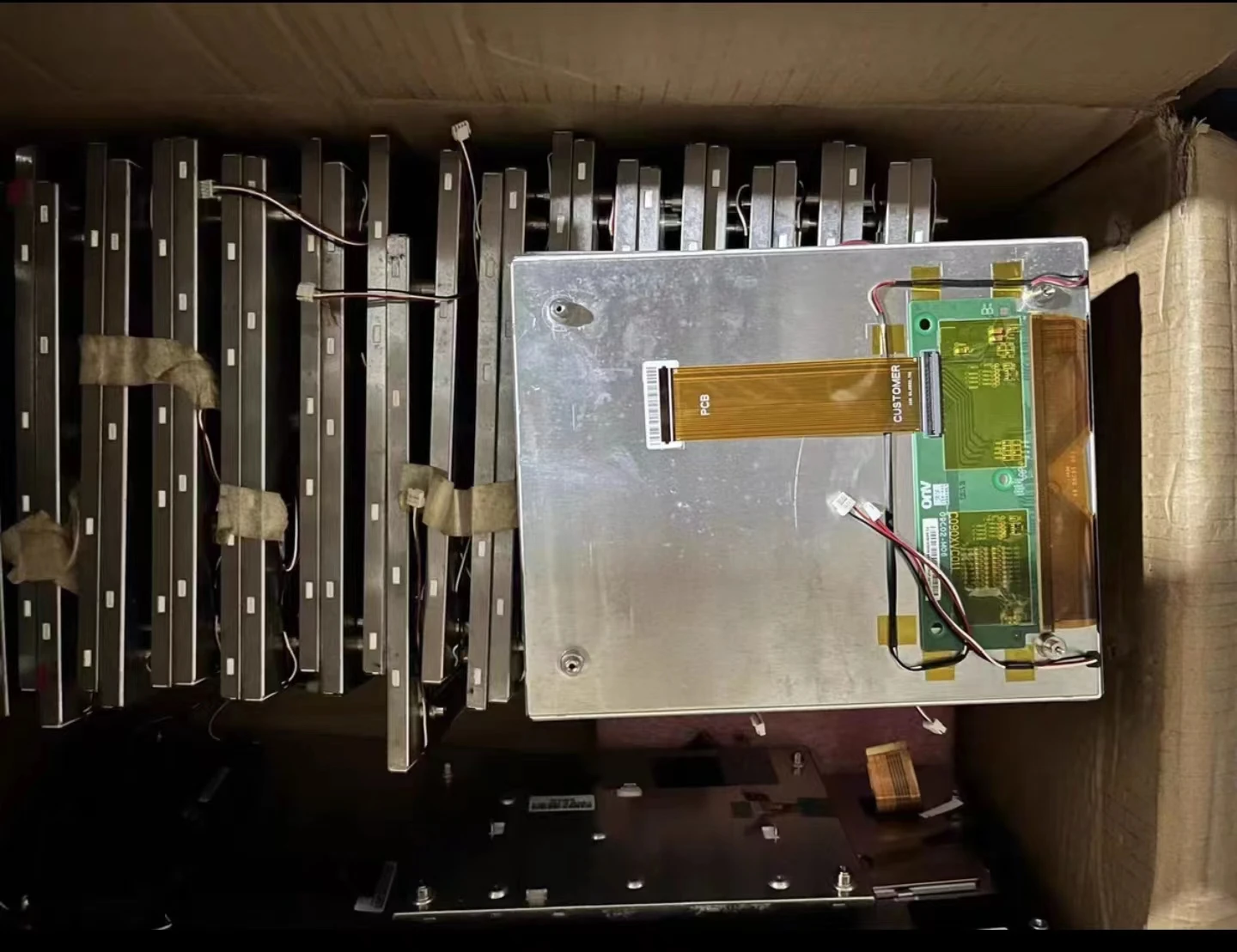 

The Original 9-inch C090XVC01.0 C090XVC01 LCD Display is Used to Replace The LCD Screen Free of Freight