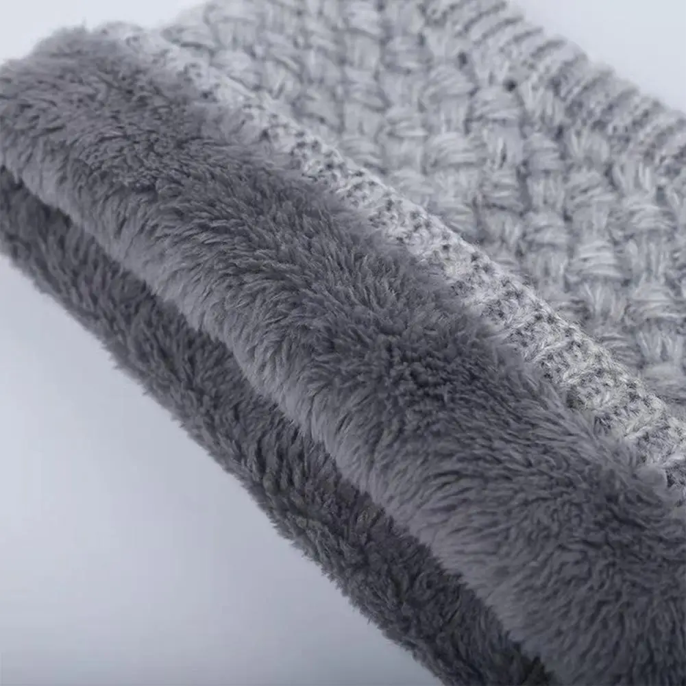 Рисунок 5 - Зимний шарф для женщин