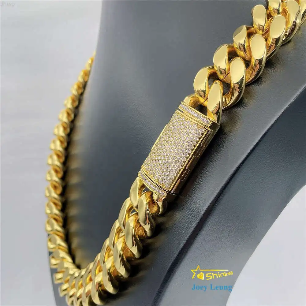 

Hip Hop Jewelry Box Lock Moissanite Vvs Cuban Chain Stainless Steel Cuban Chain Necklace