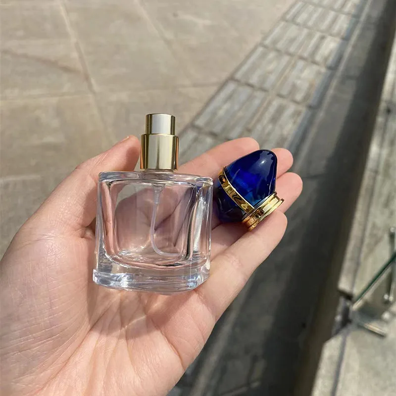 Perfume Bottle 30ML Portable Spray Glass Bottle Sapphire Lid - Main Image