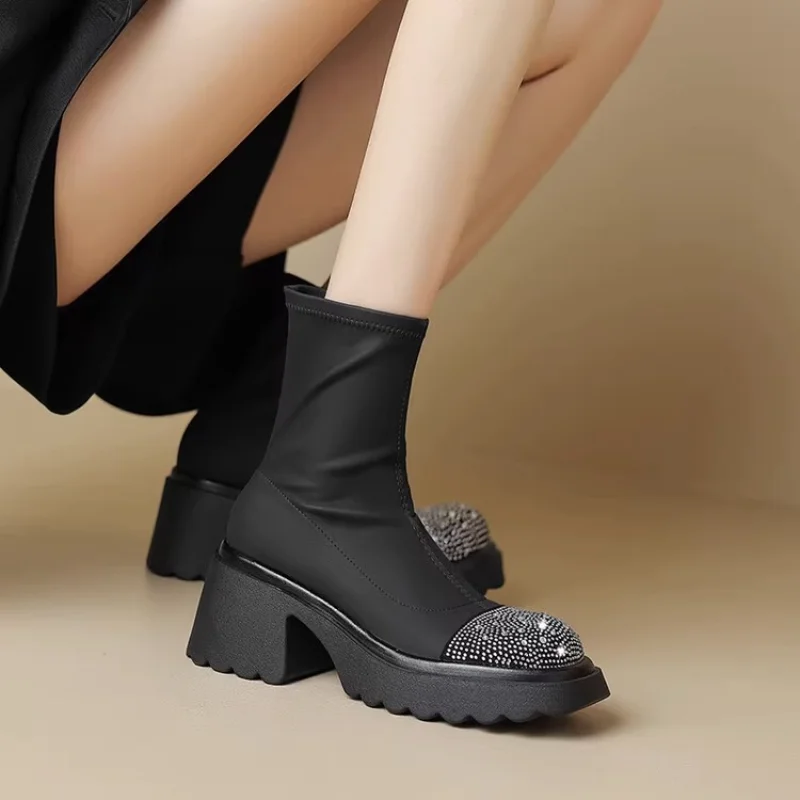 

Зимний новый продукт ~ короткие сапоги женская обувь с бархатной подкладкой на толстой подошве тонкие короткие сапоги Челси элегантные и удобные