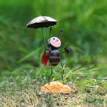 Metal Ant Garden Decor 1