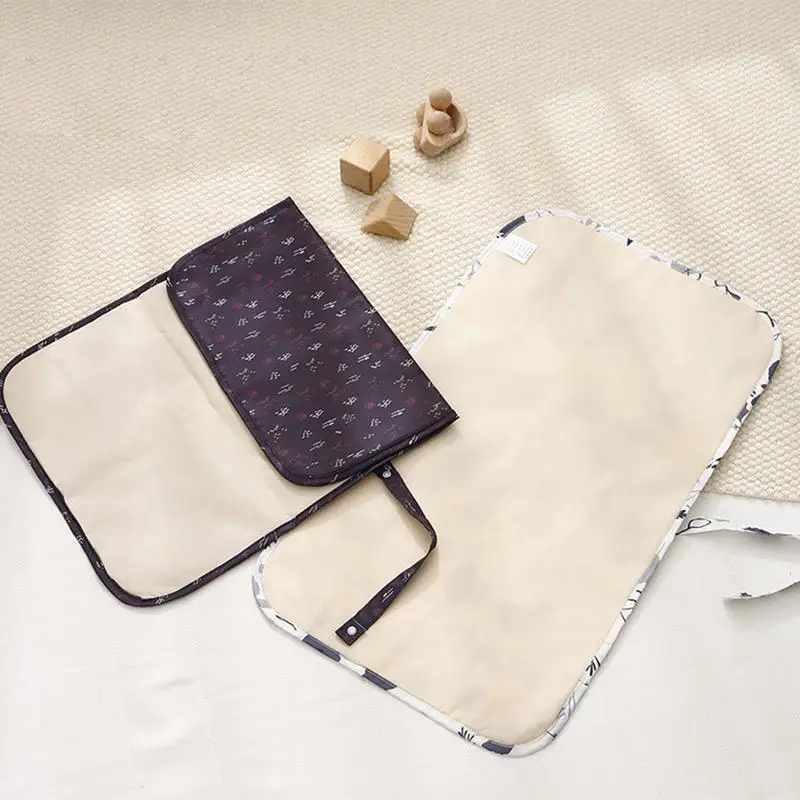 Portable Diaper Changing Mat Waterproof Foldable Changing Pad Space-Saving Machine Washable Travel Diaper Change Mat supplies