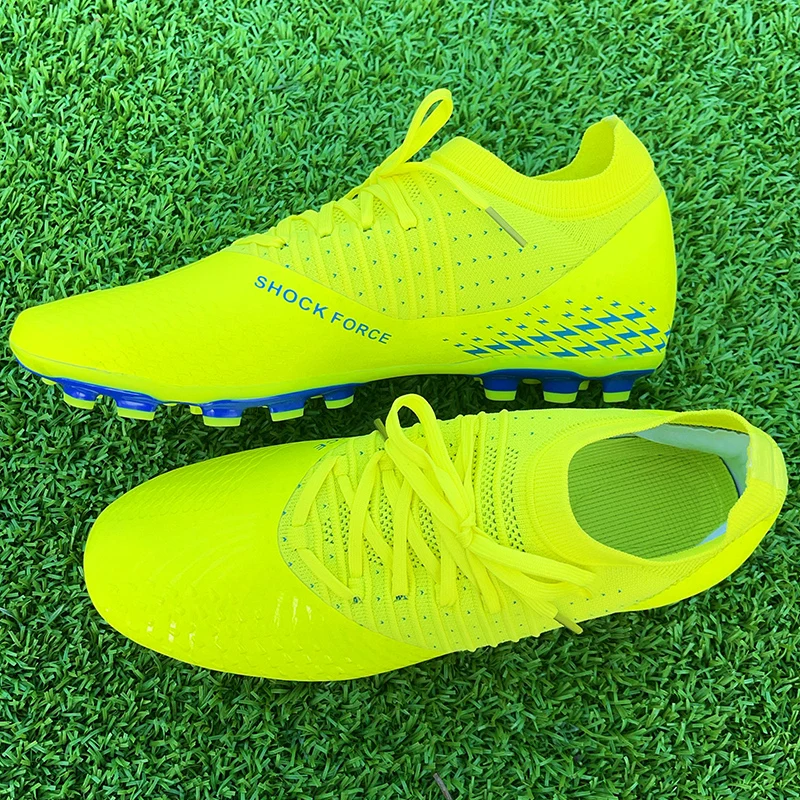 Men Soccer Shoes Football Boots Ultra-light Non-slip Long Spikes Outdoor Professional Cleats Grass Sports Shoes Match Sneakers football shoes