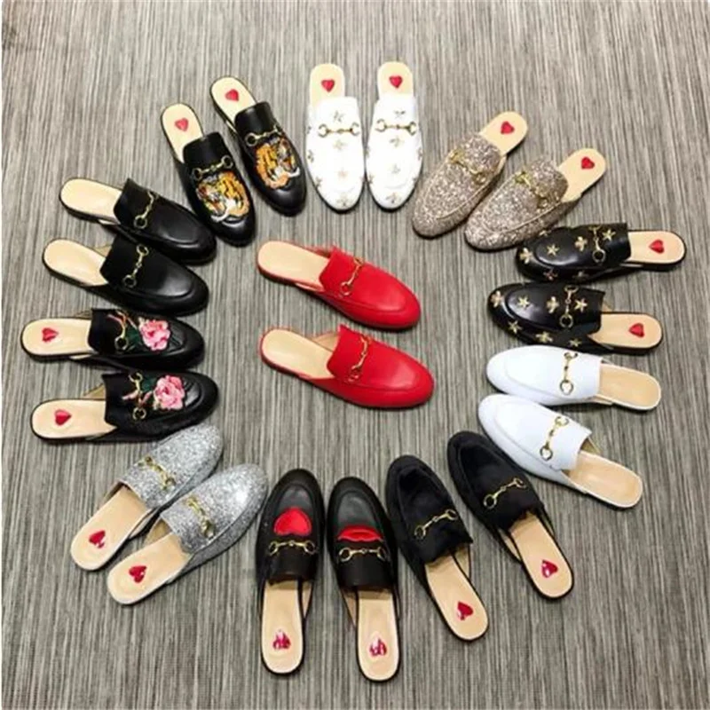 2024 new Spring Summer Street Buckle Baotou lady slippers wearing leather Muller flat slippers