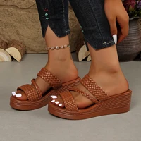 Sandales compensées pour femmes 2026 – Nouveauté été – Chaussures à talons hauts confortables et tendance pour femme – Sandales plateforme fleuries pour l'extérieur 2