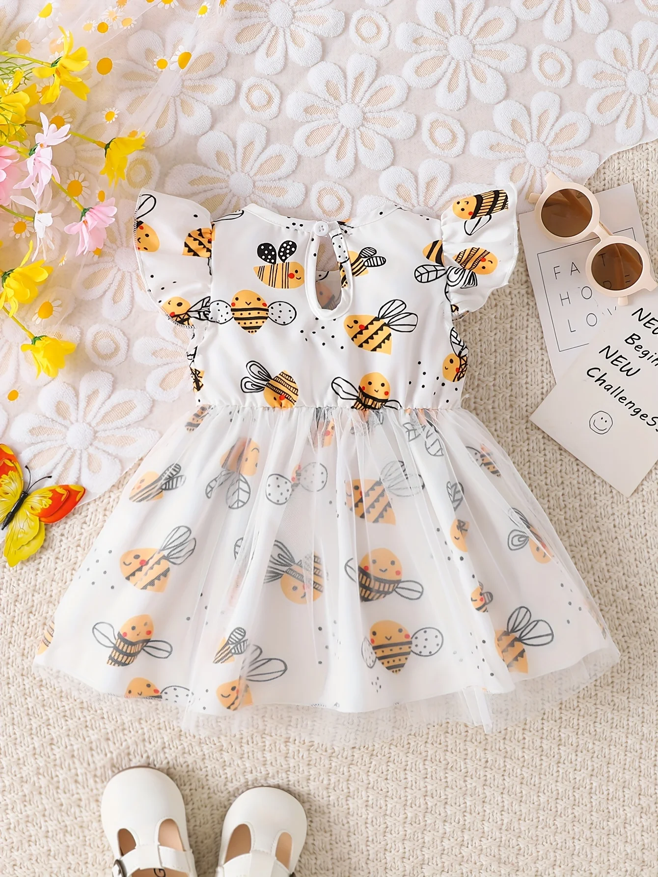 Single-Piece Baby Girl Casual Dress for Spring and Summer, Cute Style, Milk Silk, Fun Cartoon Bee Digital Print Pattern, Mesh Baby Girl Dress 2