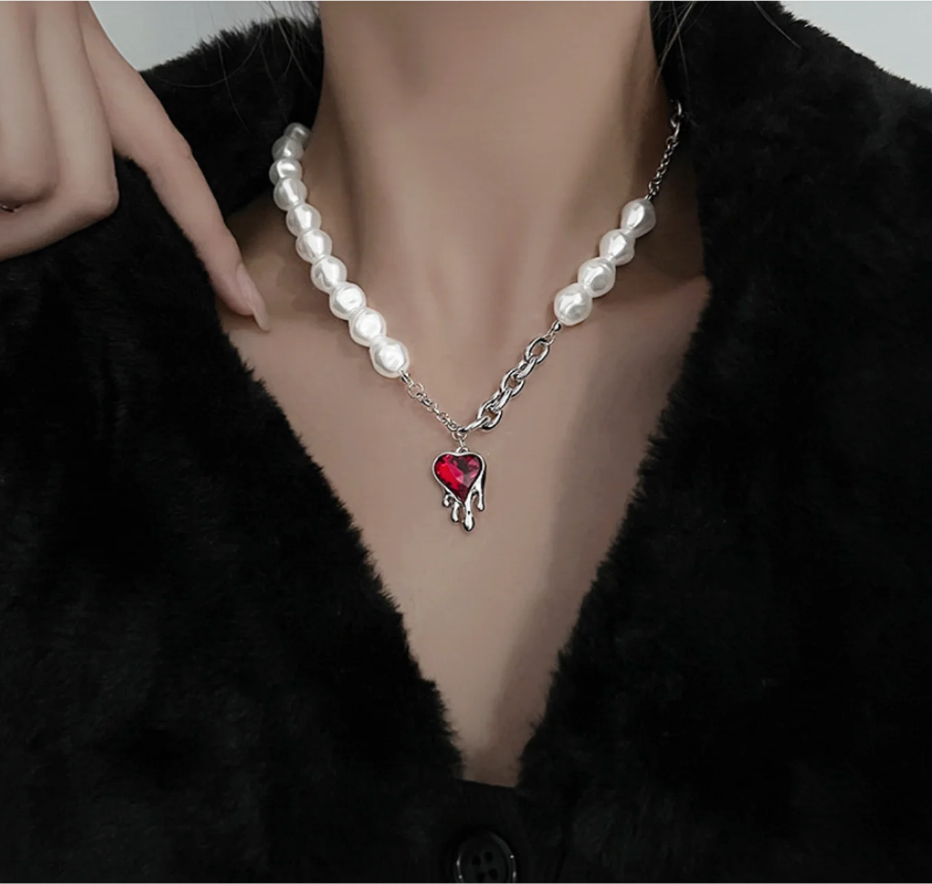 Simple silver plated necklaces pearl vintage heart Zircon Pendant Necklace for womenFashion Jewelry