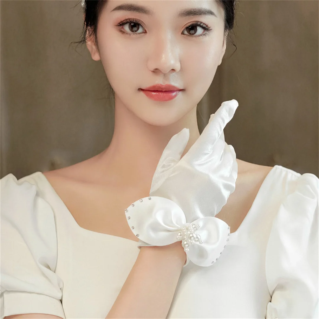 

Lace bridal gloves white women's thin spring, autumn and summer photo Korean wedding dress Senmi pearl wedding gloves