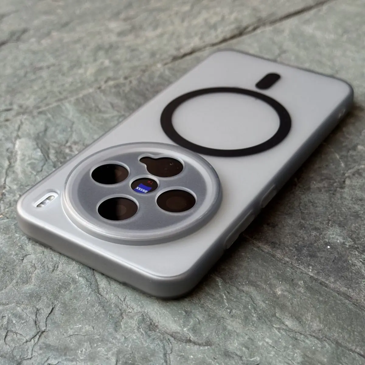 Magnetic Matte Transparent TPU Soft Back Cover with Dustproof Shockproof Bumper