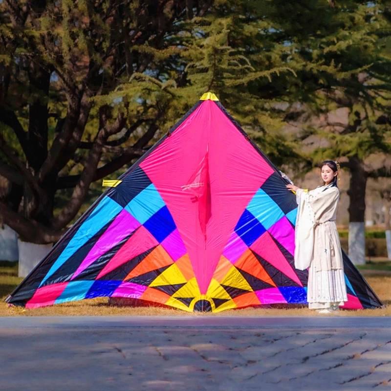 Cometa Delta Arcoíris Para Niños Y Adultos – 73x65 Cm Con Cola De 105 Cm, Fácil De Montar Y Volar, Ideal Para Principiantes