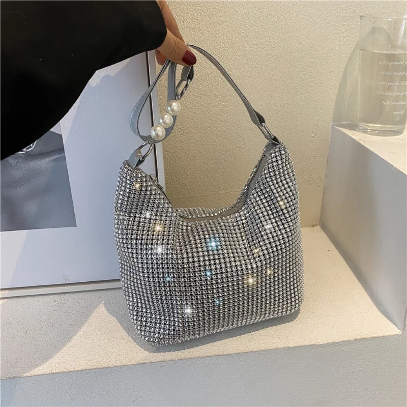 

Women INS Fashion Rhinestone Square Bag Ladies Messenger Bag Designer Pearl Chain Shoulder Corssbody Bags Rhinestone Clutch Bag