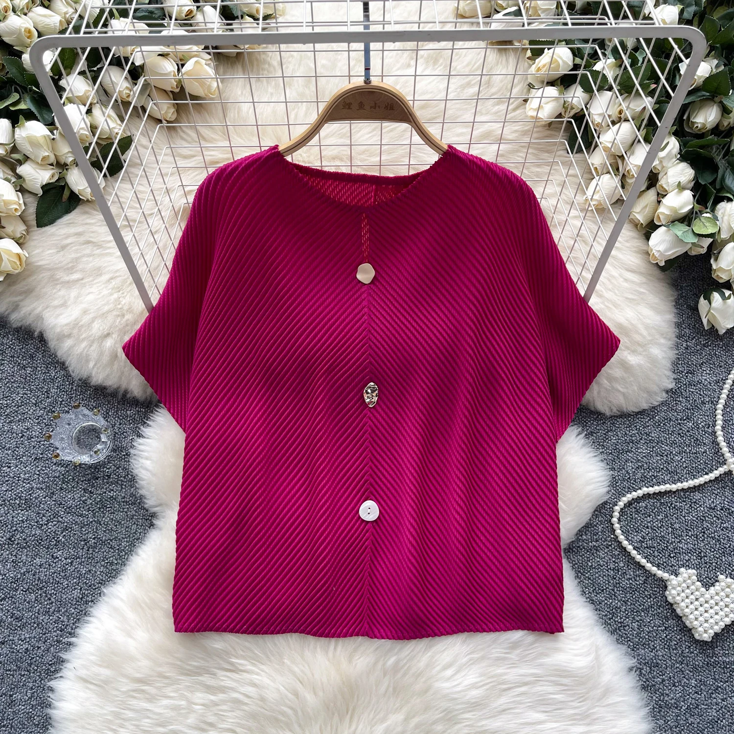 

Плиссированные простые пуговицы, декорированные однотонные топы, летняя одежда, высокая эластичность, рукав летучая мышь, корейская мода, свободная блузка рубашка