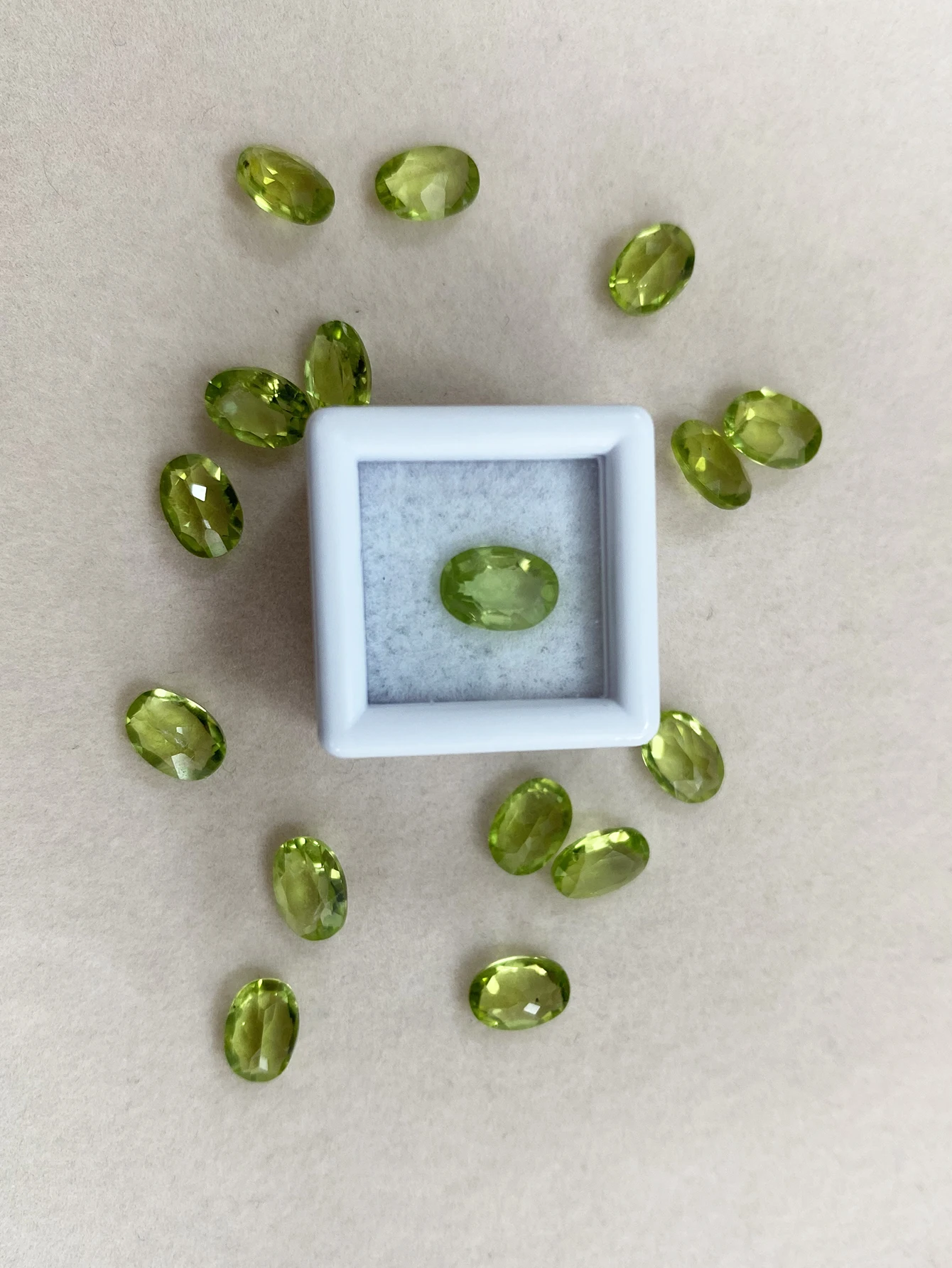 Factory Natural Olivine Peridot Loose Stone Round Cut Gems ​for Earring Ring Necklace Jewelry Making Accessories For loose gemstones