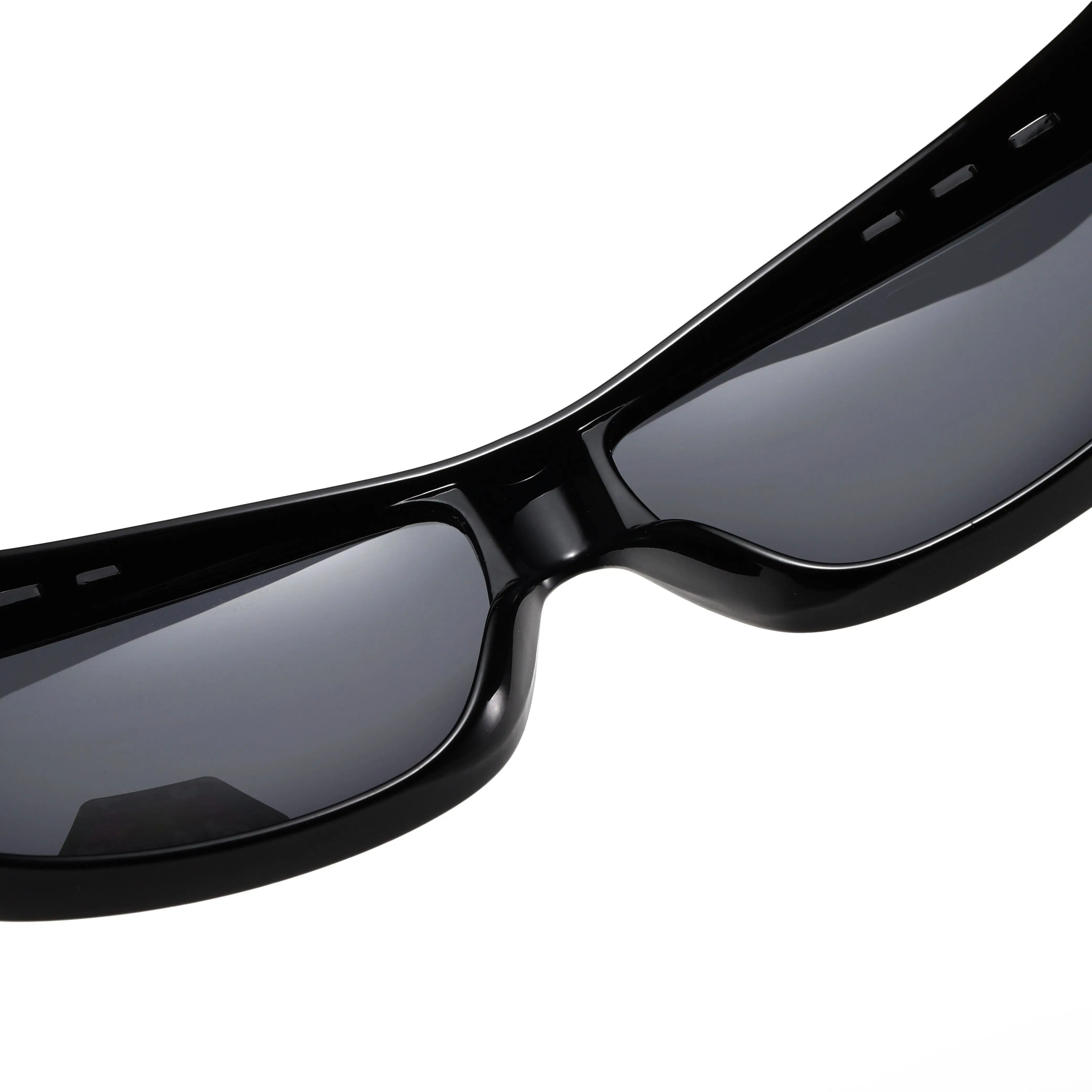 Men's Polarized Sports Sunglasses with UV400 Protection and Vibrant Mirror Lenses