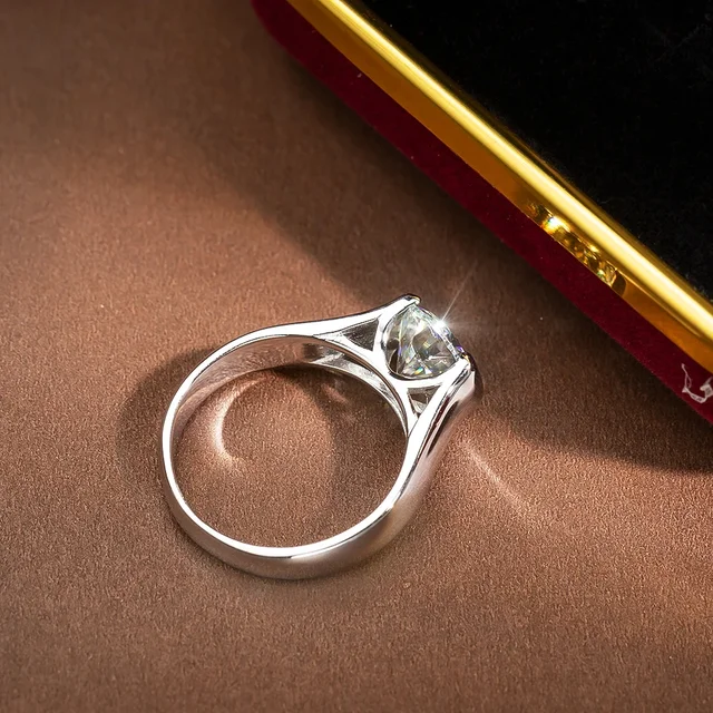 Real 2 Carat D Color Moissanite Wedding Rings for Women