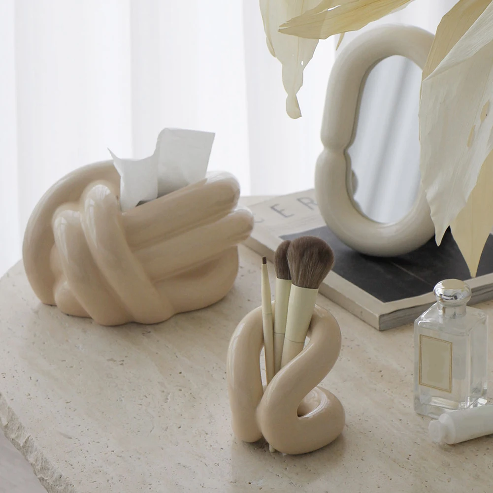 

Ceramic Pen Holder Minimalist Design Rope Knot Toothbrush Holder Toothbrush Stand for Bathroom Vanity and Countertops Decor