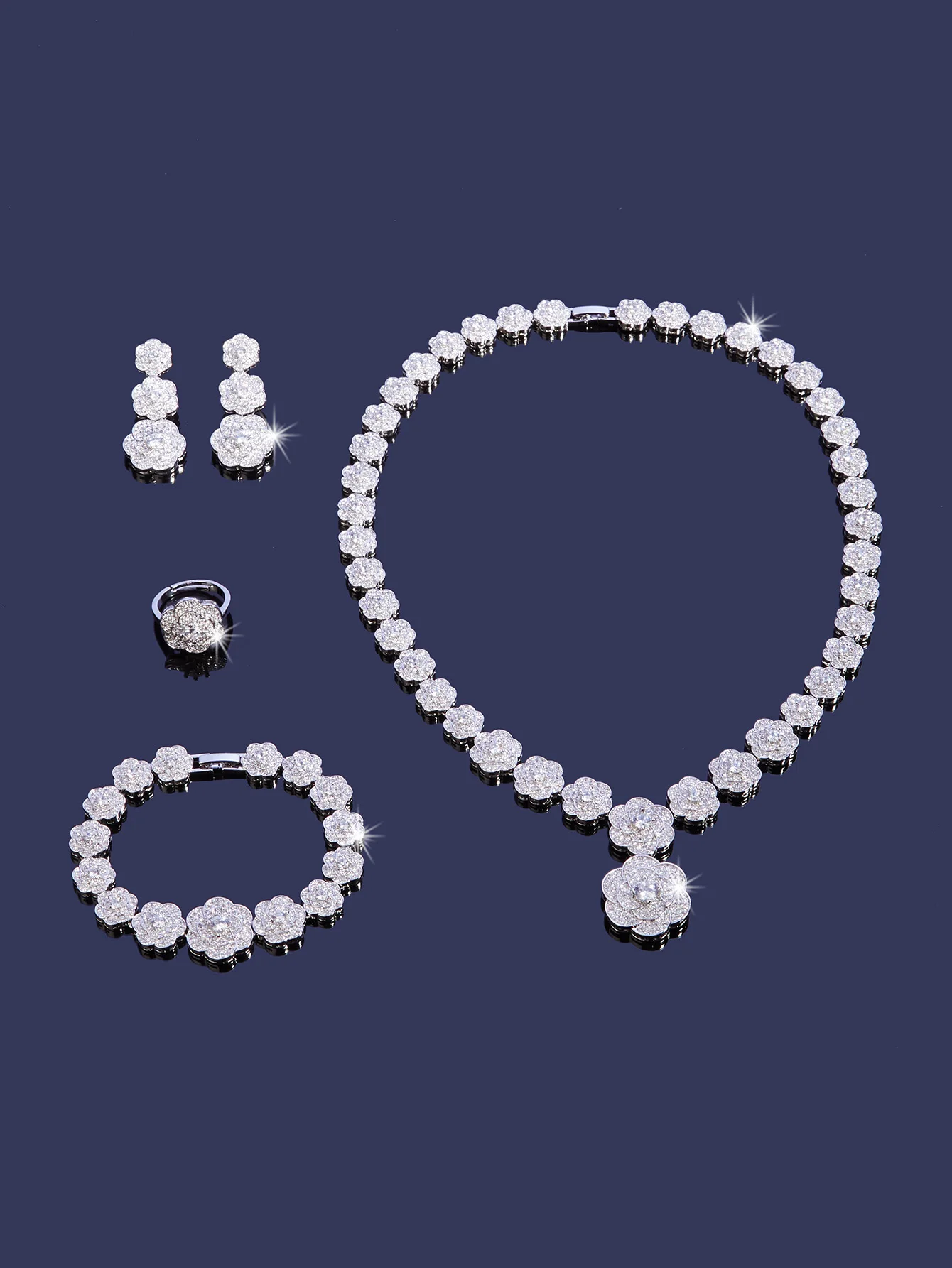 

2024 New Wedding Jewelry Set for Women Saudi Arabia 4 Pieces Zirconia Flower Shape Bridal Jewellery Collection Necklace Set