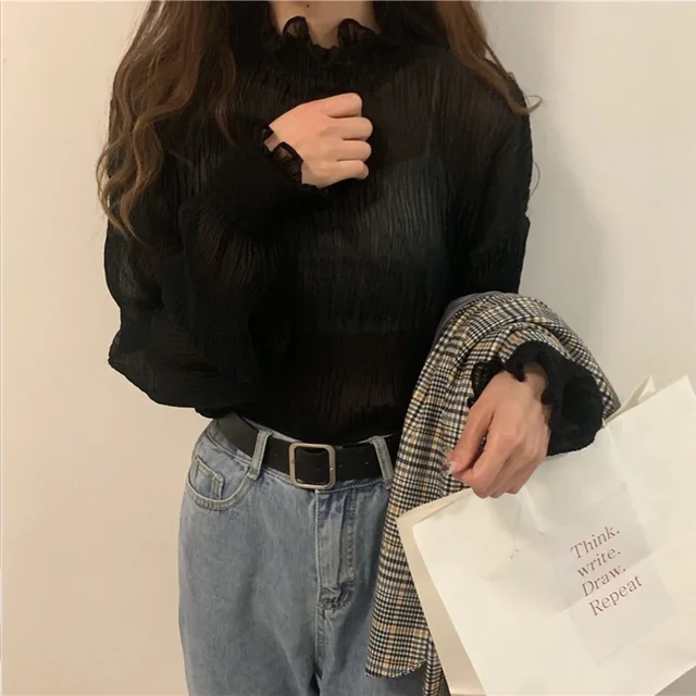 레이스 장식이 돋보이는 우아하고 다재다능한 여성용 꽃잎 칼라 긴팔 티셔츠