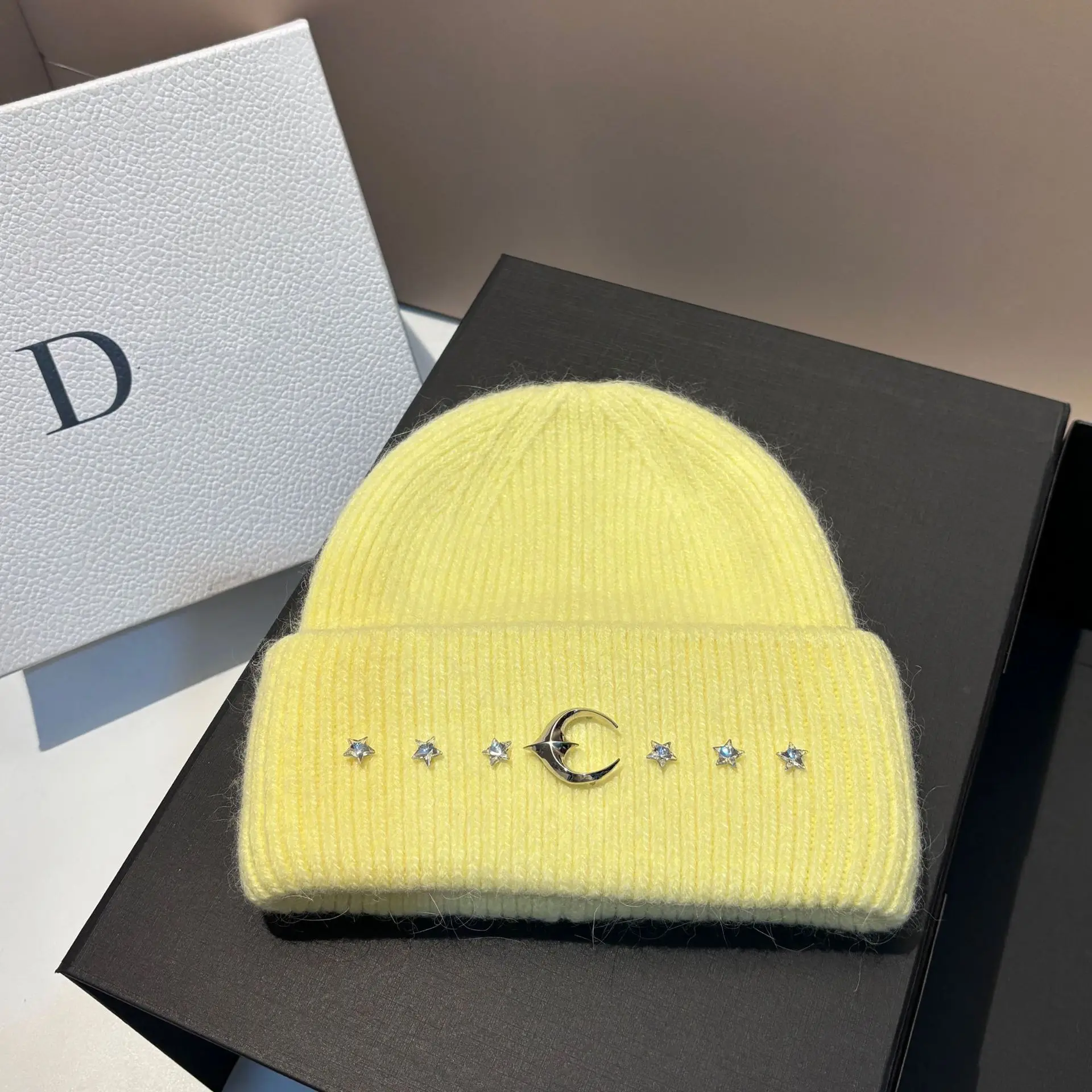 New Rabbit Fur Bifold Knit Hat Winter Warm Fashion Ear Protection Moon Beanie Outdoor Pullover Hat Women
_voghion.com