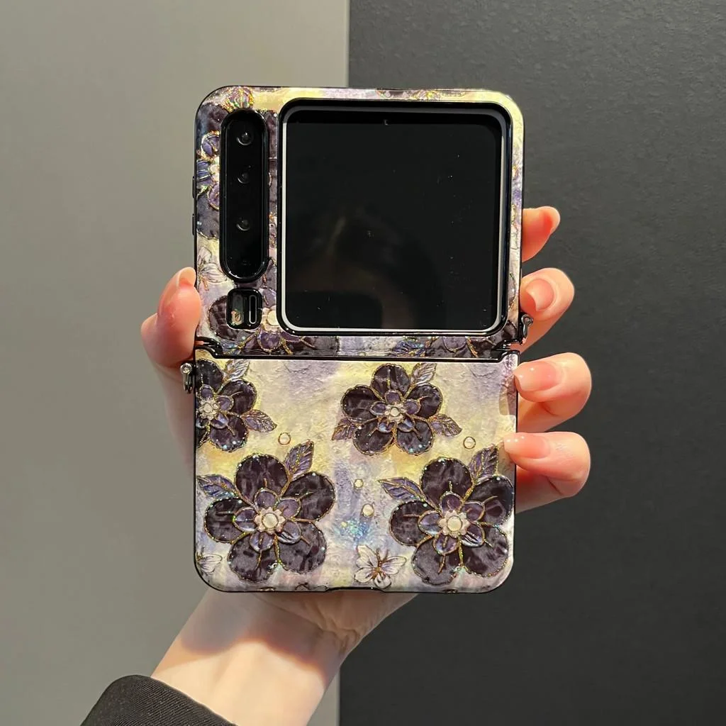 Clear Ocean Fish Shell Phone Case with Pearl Cloud Chain - Minimalist and Lovely Design
