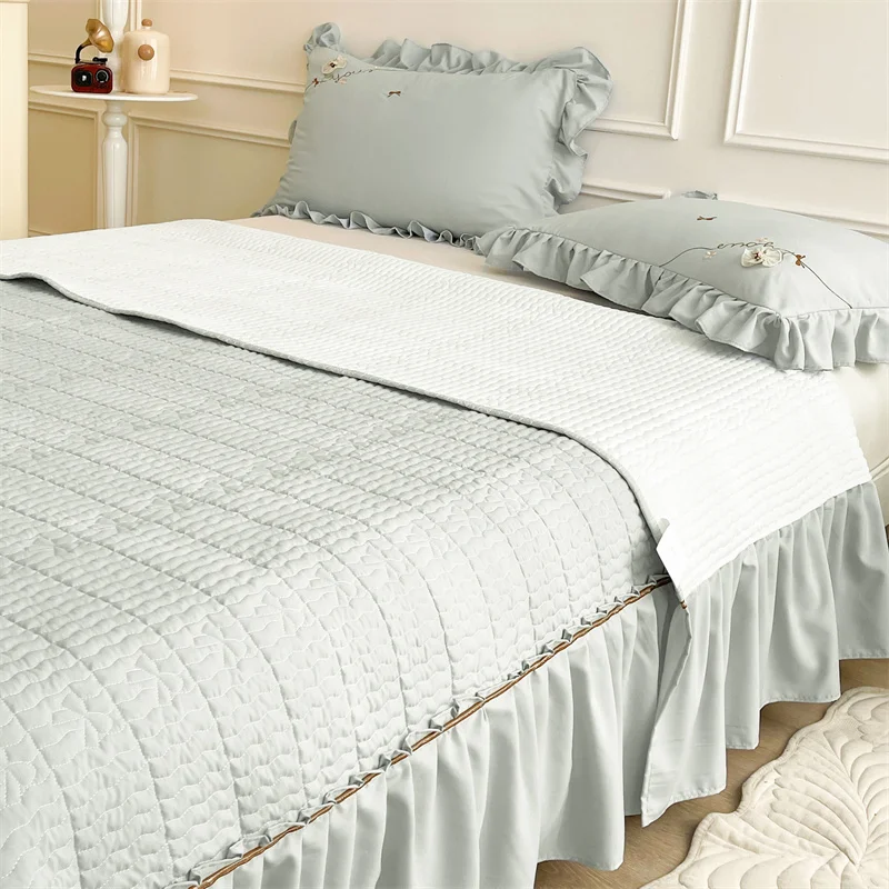 غطاء سرير بلون موحد بتصميم بسيط جديد لعام 2025، غط...