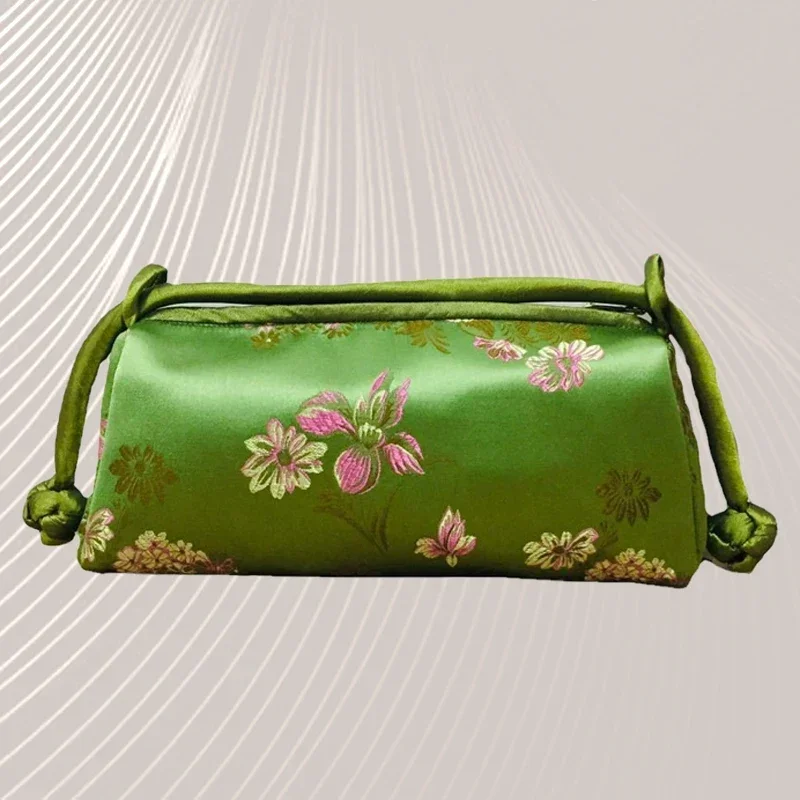 

Fashion Luxury Chinese Style Silk Bag Women Handbag Japanese Hand Embroidery Totes Cheongsam Female Cosplay Bags Clutch Purses