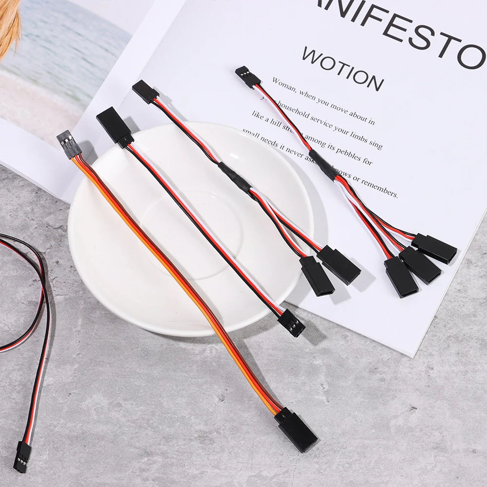 Lot de 8 batteries drones extra 3.7V 100mAh - Violet, Rouge, Jaune, Bleu, Vert, Gris, Blanc, Bourgogne