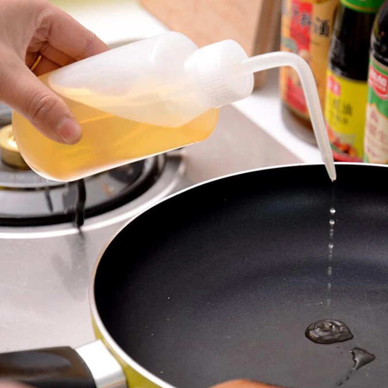 1 Piece of Water Bottle 150/250/500ML Teaching Equipment Long Curved Meat Transparent Water Bottle Liquid Container Spray