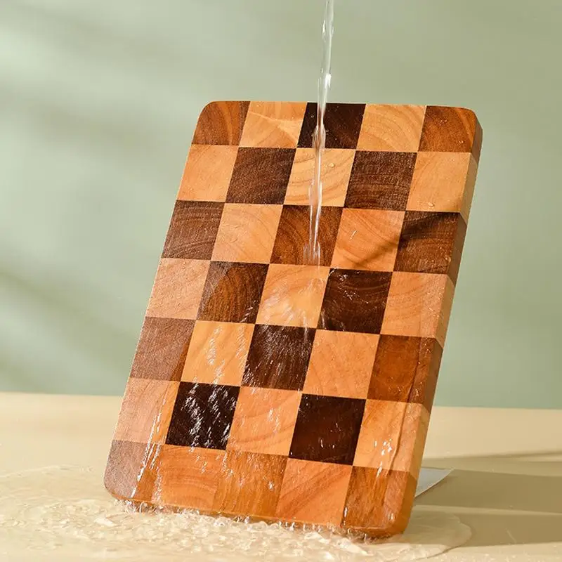 

Checkerboard Cutting board Household kitchen cutting board beech cutting board Round vegetable block solid wood cutting board