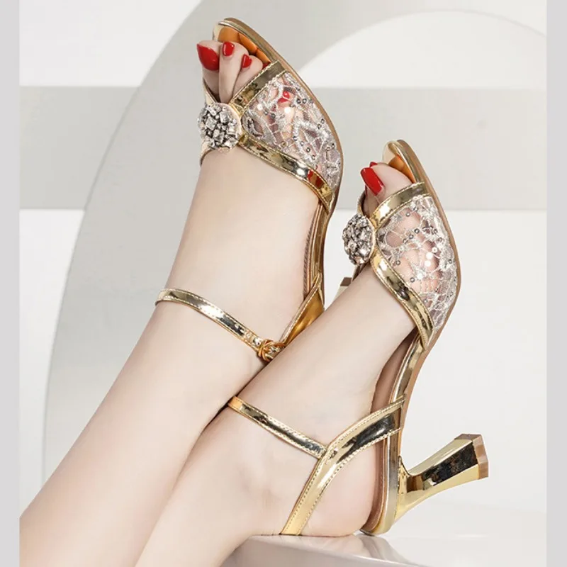 Women Heels Sandals 2024 New Style British Style Fish Mouth Buckle Fashion Open-toe Sandals Women Fashion Comfortable High Heels