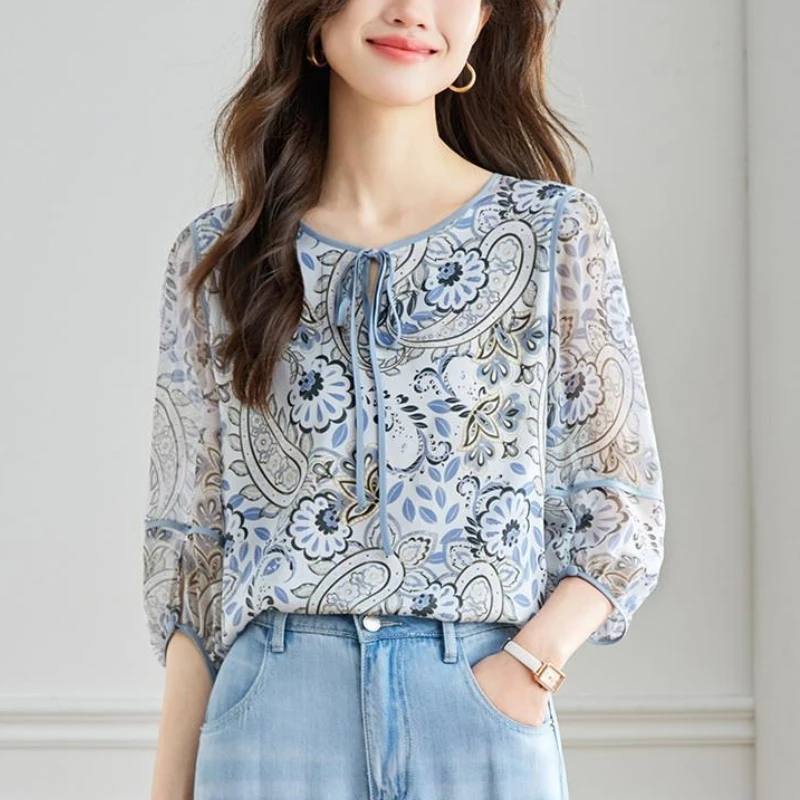 

2024 New Summer Korean Commuting Minimalist Versatile Chiffon Three Quarter Loose V-neck Printed Lace Up Women's T-shirt Top