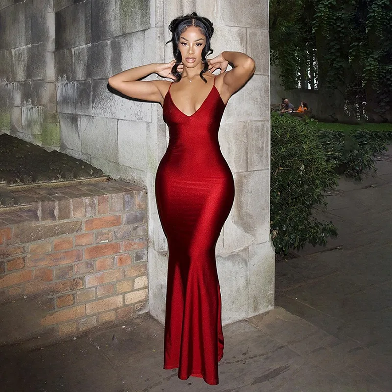 

Hot hot red dress dress deep V sexy halter